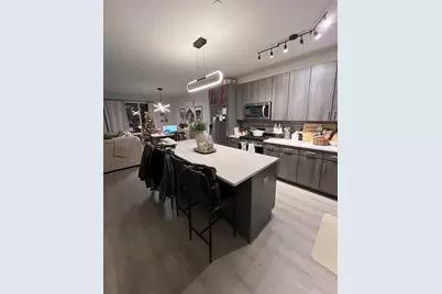 [Address not provided], Downers Grove, IL 60515 - Photo 2