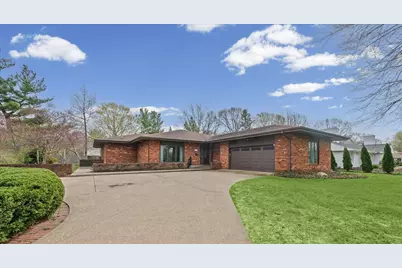 1108 S Prospect Avenue, Champaign, IL 61820 - Photo 2