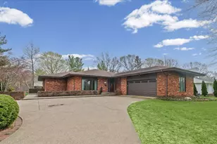 1108 S Prospect Ave, Champaign, IL 61820 - Photo 2