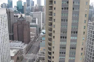 111 E Chestnut St, Chicago, IL 60611 - Photo 2