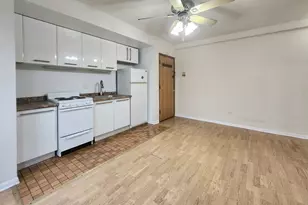 [Address not provided], Chicago, IL 60610 - Photo 6