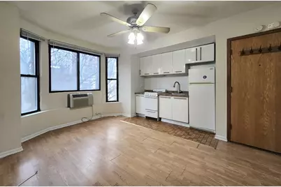 [Address not provided], Chicago, IL 60610 - Photo 4