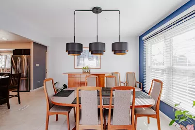 1095 Lancaster Court, Hoffman Estates, IL 60169 - Photo 6