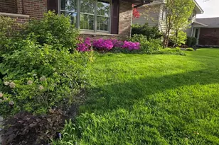 1095 Lancaster Ct, Hoffman Estates, IL 60169 - Photo 36