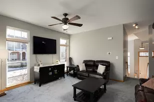 1121 River Bend Ln, Lisle, IL 60532 - Photo 8