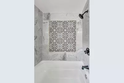 10229 S Calumet Avenue, Chicago, IL 60628 - Photo 24