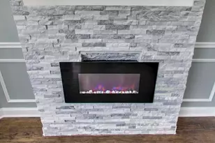 10229 S Calumet Ave, Chicago, IL 60628 - Photo 6