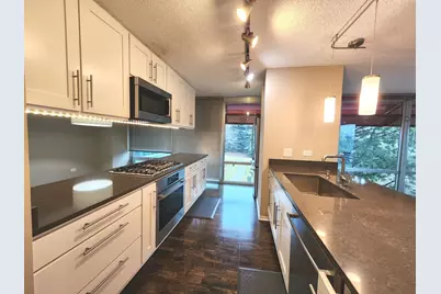 9655 Woods Drive #512, Skokie, IL 60077 - Photo 26