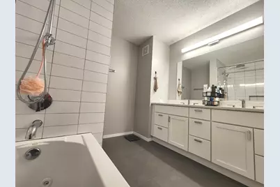 9655 Woods Drive #512, Skokie, IL 60077 - Photo 34