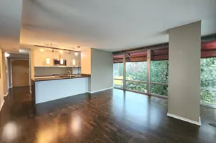 9655 Woods Dr, Skokie, IL 60077 - Photo 16