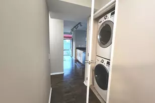 9655 Woods Dr, Skokie, IL 60077 - Photo 42