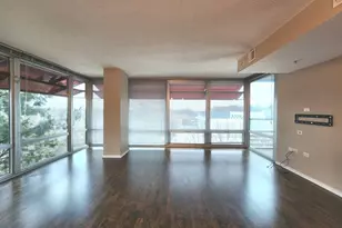 9655 Woods Dr, Skokie, IL 60077 - Photo 24