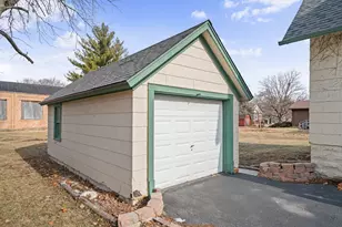 210 E North St, Leland, IL 60531 - Photo 26