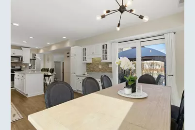 539 Newberry Drive, Elk Grove Village, IL 60007 - Photo 14