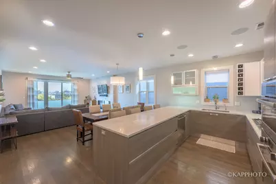 1146 W Hubbard Street #4W, Chicago, IL 60642 - Photo 2