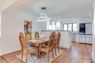 8 Lucas Dr, Palos Hills, IL 60465 - Photo 6