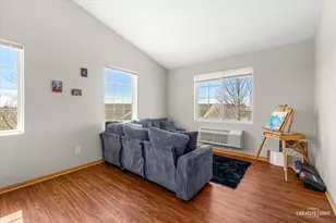 162 Bertram Dr, Yorkville, IL 60560 - Photo 4