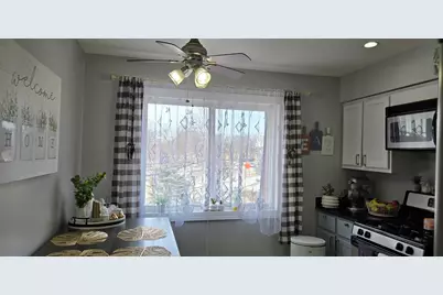 10467 Dearlove Road #6, Glenview, IL 60025 - Photo 18