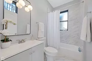 4357 S King Dr, Chicago, IL 60653 - Photo 12