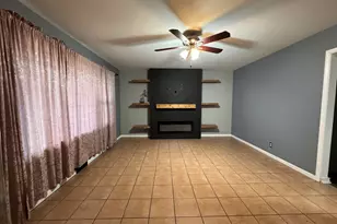 403 Michigan Ave, Aurora, IL 60506 - Photo 2