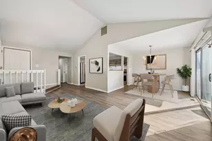 1254 Ballantrae Pl, Mundelein, IL 60060 - Photo 4