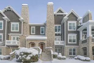 86 W Kennedy Ln, Hinsdale, IL 60521 - Photo 1