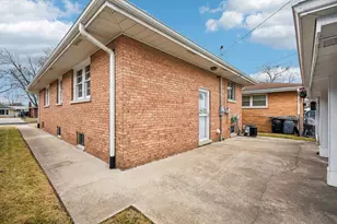 18644 William St, Lansing, IL 60438 - Photo 12