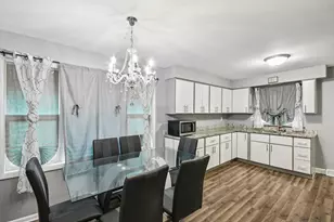 18644 William St, Lansing, IL 60438 - Photo 4