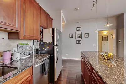 [Address not provided], Chicago, IL 60607 - Photo 8
