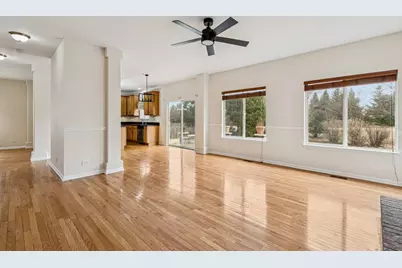 2208 Grand Pointe Trail, Aurora, IL 60503 - Photo 10