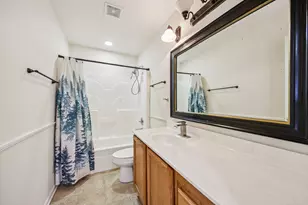 2208 Grand Pointe Trail, Aurora, IL 60503 - Photo 32