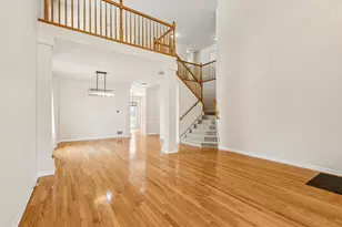 2208 Grand Pointe Trail, Aurora, IL 60503 - Photo 2