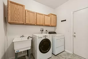 2208 Grand Pointe Trail, Aurora, IL 60503 - Photo 18