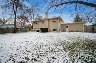 1151 Walden Ln, Deerfield, IL 60015 - Photo 16