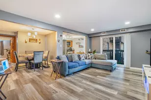 4553 W 56th St, Chicago, IL 60629 - Photo 2