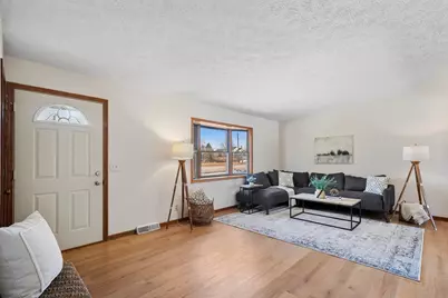 33430 N Hunt Club Road, Libertyville, IL 60048 - Photo 2