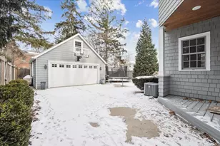 317 Vincent Ct, Lake Bluff, IL 60044 - Photo 34