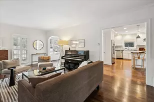 317 Vincent Ct, Lake Bluff, IL 60044 - Photo 10