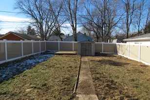 409 S Hebbard St, Joliet, IL 60433 - Photo 16