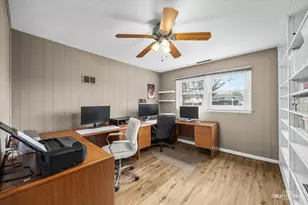 1019 Pershing Ave, Wheaton, IL 60189 - Photo 14