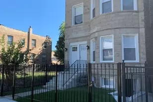 6541 S Ingleside Ave, Chicago, IL 60637 - Photo 2