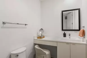 540 W Webster Ave, Chicago, IL 60614 - Photo 12