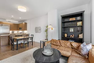 540 W Webster Ave, Chicago, IL 60614 - Photo 8