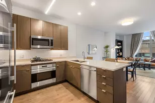 540 W Webster Ave, Chicago, IL 60614 - Photo 4