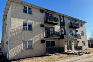 6330 99th Pl, Oak Lawn, IL 60453 - Photo 8