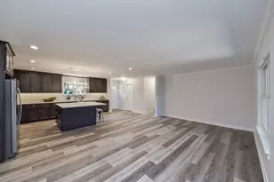 [Address not provided], Wheaton, IL 60187 - Photo 6