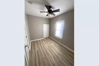 756 Walnut Street, Elgin, IL 60123 - Photo 8