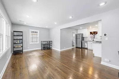 8036 Newland Avenue, Burbank, IL 60459 - Photo 2