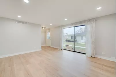 1426 Tonset Lane #0, Schaumburg, IL 60193 - Photo 4