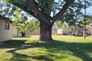 16646 Maryland Ave, South Holland, IL 60473 - Photo 20